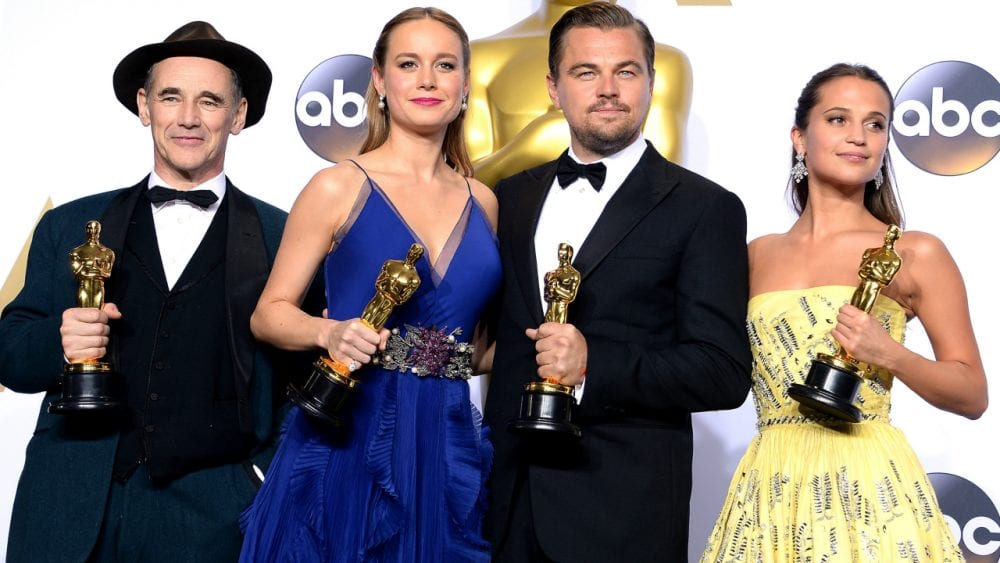 Canal E! As maiores estrelas de Hollywood desfilam no tapete vermelho da 89ª edição do Oscar