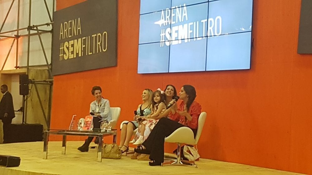 Larissa Manoela, Thalita Rebouças e Ingrid Guimarães participam de bate-papo sobre o filme ‘Fala Sério, Mãe!’ na Bienal do Livr