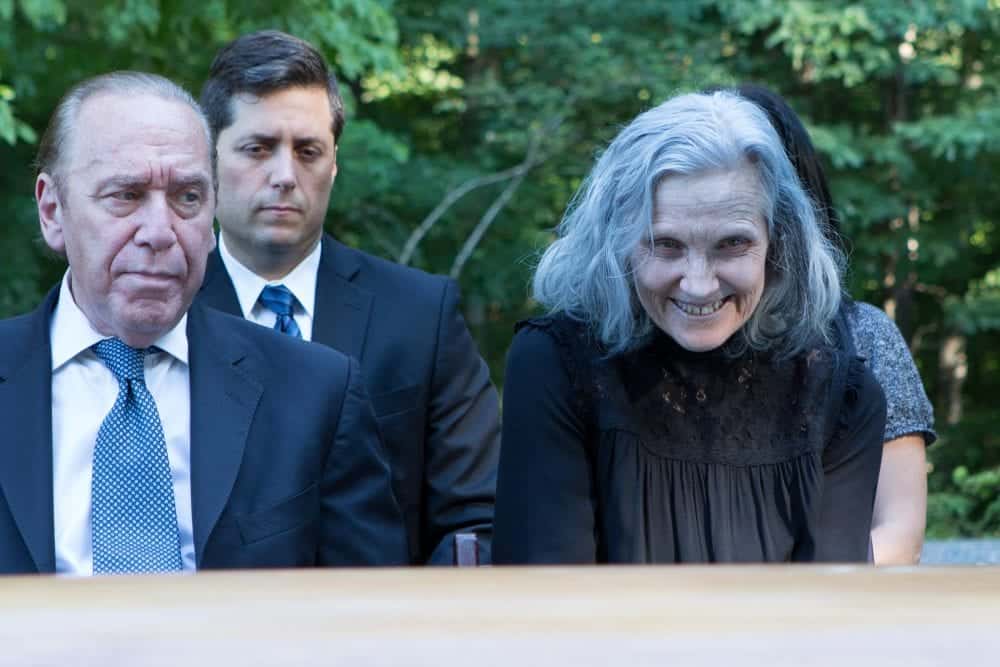 AMC estreia a comédia de terror “Stan Against Evil” em 30 de outubro